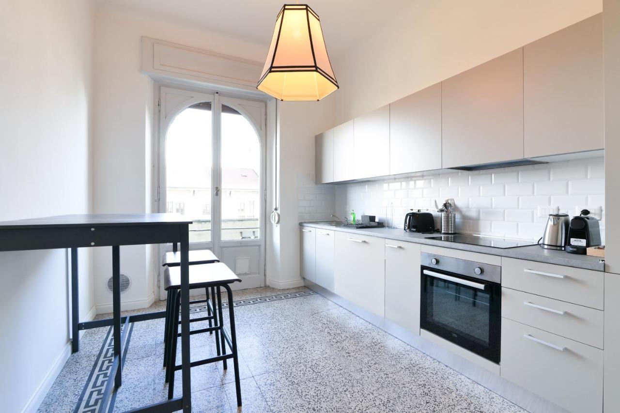 Adelaide Elegant Apartments Milano Esterno foto