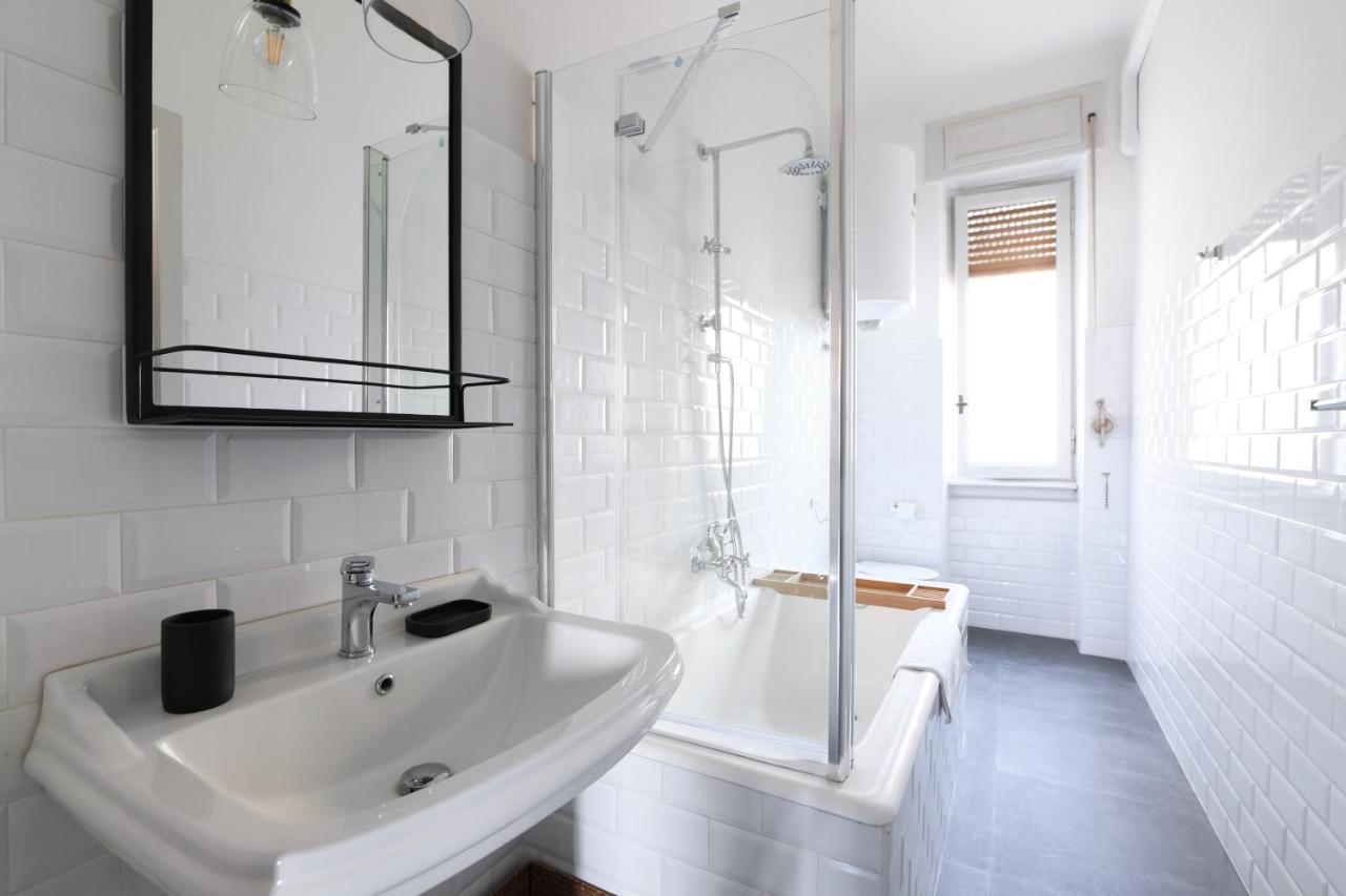 Adelaide Elegant Apartments Milano Esterno foto